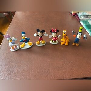 Disney Classic Character Figurine Set - Blue, Red, Yellow